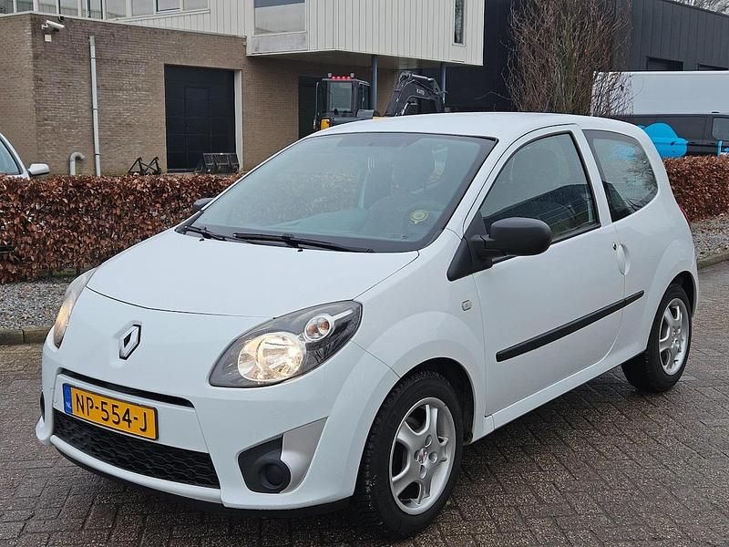 Wit Occasion 2011 Renault Twingo Authentique Hatchback | € 1.399 (Goede deal) - Afbeelding 1/4