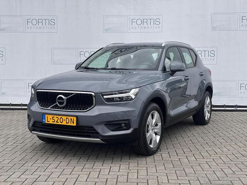 Grijs Gebruikt 2021 Volvo XC40 Business Edition SUV | € 26.900 (Goede deal) - Afbeelding 1/4