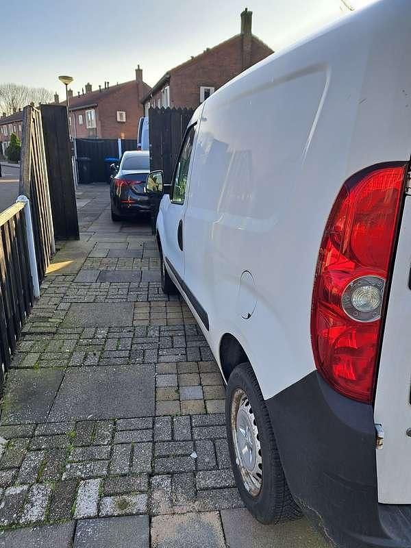 Occasion Opel Combo 90 PK (66 kW) 2014 Wit Van