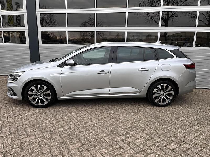 Occasion Renault Megane E-Tech Intens 157 PK (115 kW) 2022 Gris highland kqa Stationwagen