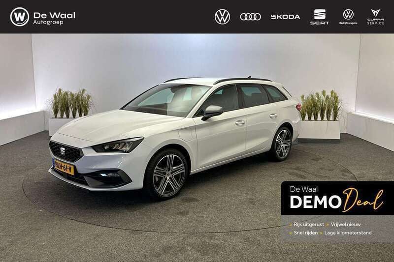 Wit Gebruikt 2025 Seat Leon FR Stationwagen | € 37.700 (Duur) - Afbeelding 1/4