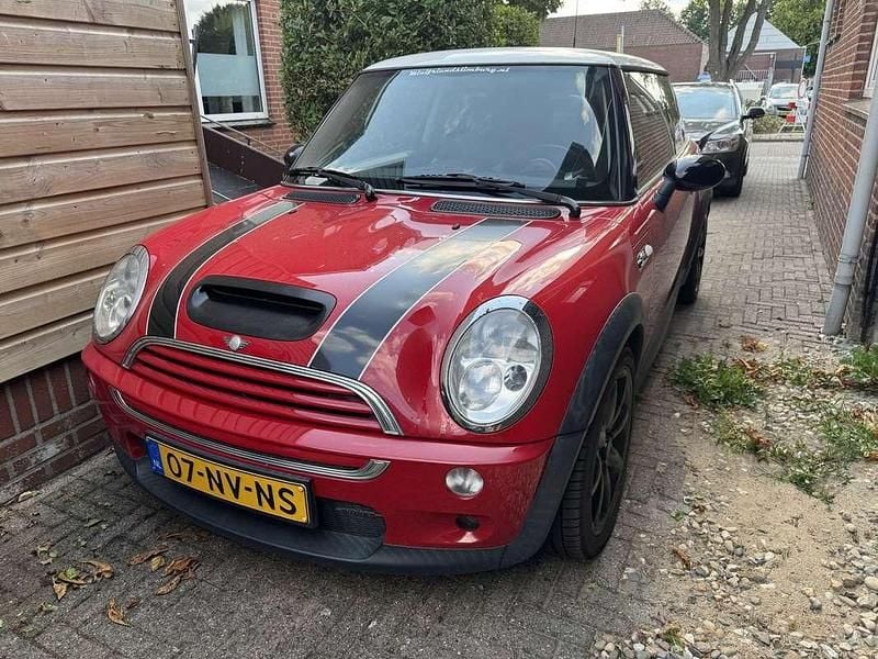 Rood Gebruikt 2004 Mini Cooper S Hatchback | € 4.500 (Duur) - Afbeelding 1/4