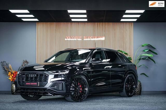 Zwart Gebruikt 2021 Audi Q8 Competition SUV | € 68.950 (Iets duurder) - Afbeelding 1/4
