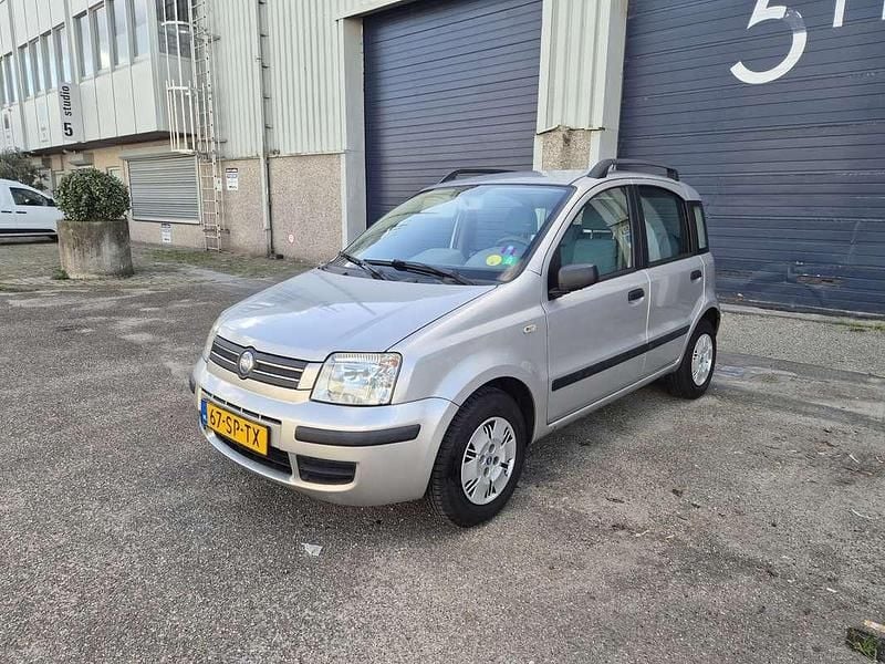 Zilver Occasion 2006 Fiat Panda MPV | € 1.799 (Duur) - Afbeelding 1/4
