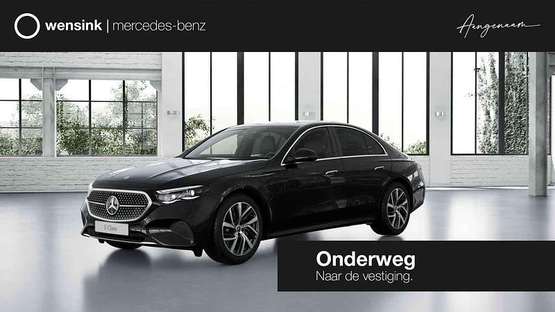 Zwart Nieuw 2025 Mercedes E300 Luxury Sedan | € 81.178 (Goede deal) - Afbeelding 1/4