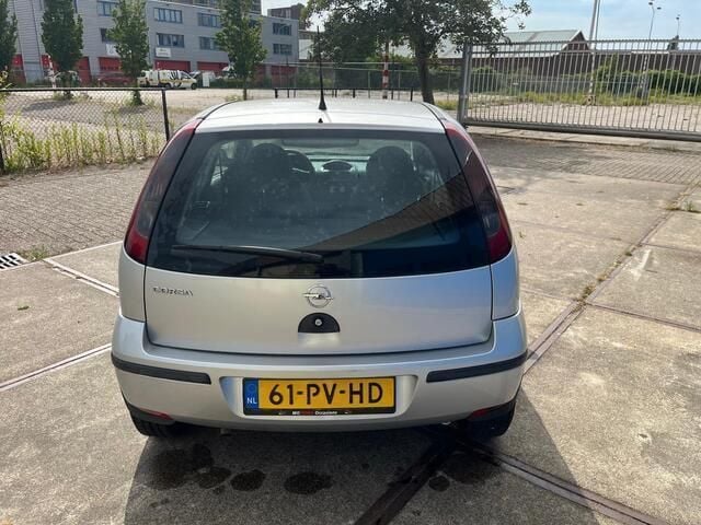 Occasion Opel Corsa 60 PK (44 kW) 2004 Grijs Hatchback