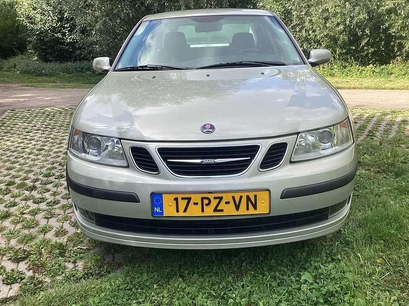 Zilver Gebruikt 2005 Saab 9-3 Linear Sedan | € 6.850 (Eerlijke prijs) - Afbeelding 1/4