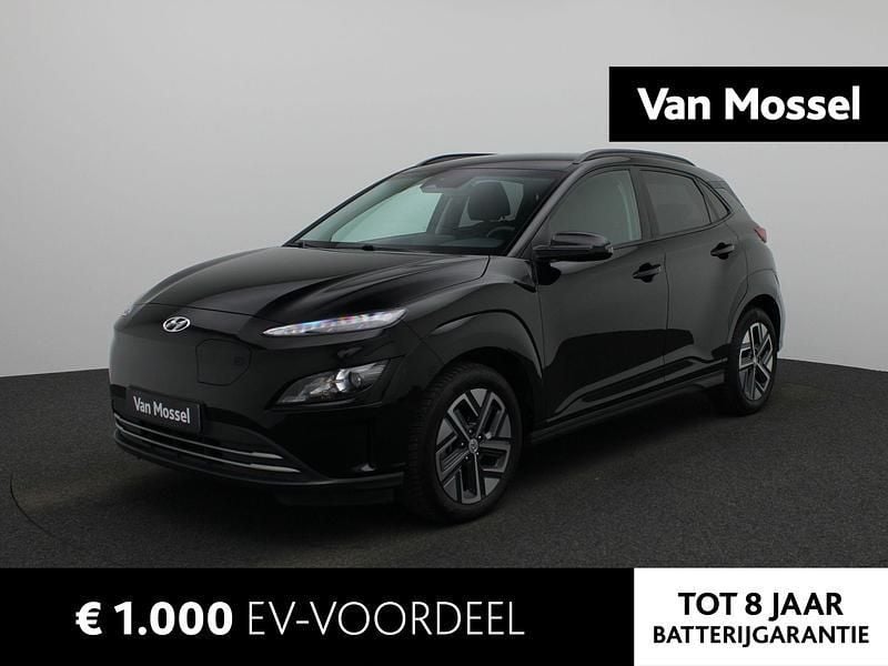 Donker zwart Gebruikt 2023 Hyundai Kona SUV | € 22.400 (Eerlijke prijs) - Afbeelding 1/4