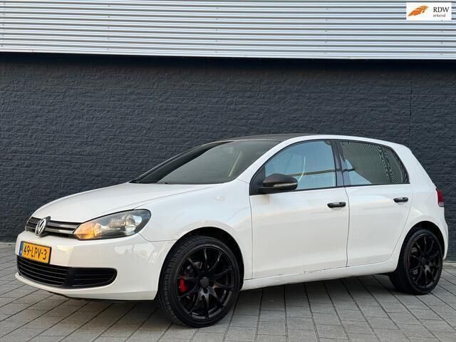 Wit Gebruikt 2010 VW Golf VI Trendline Hatchback | € 4.350 (Super prijs) - Afbeelding 1/4