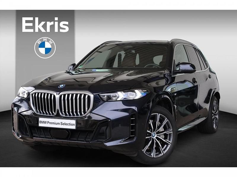 M carbonschwarz Occasion 2024 BMW X5 Comfort Edition SUV | € 82.900 (Iets duurder) - Afbeelding 1/4