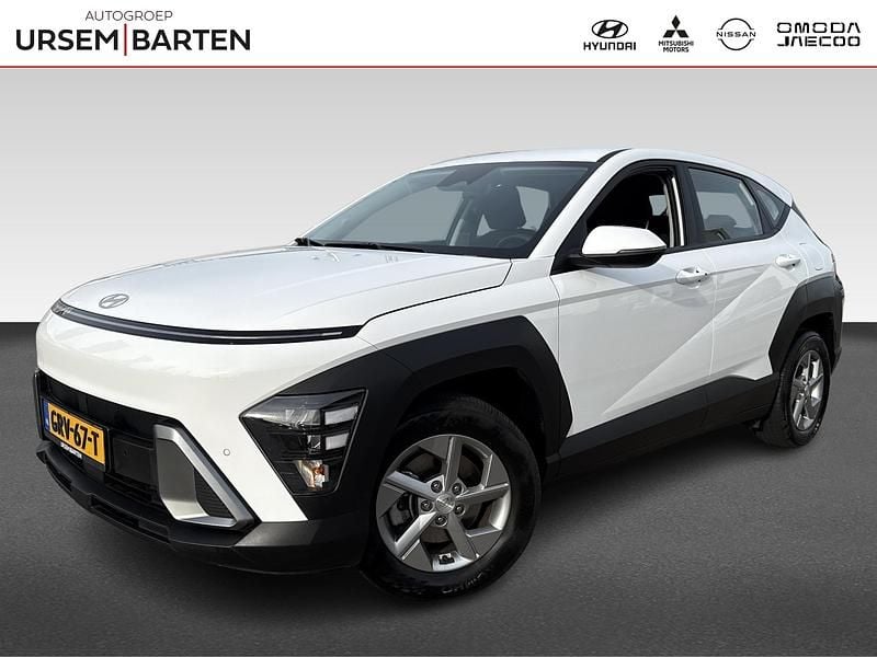 Wit Occasion 2025 Hyundai Kona Comfort SUV | € 28.930 (Super prijs) - Afbeelding 1/4