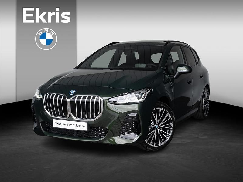 Groen Gebruikt 2025 BMW 225 Active Tourer Comfort Edition MPV | € 64.950 - Afbeelding 1/4