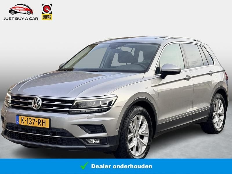 Grijs Gebruikt 2018 VW Tiguan Comfortline SUV | € 24.700 (Goede deal) - Afbeelding 1/3