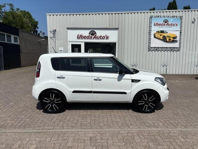 Wit Gebruikt 2011 Kia Soul 4 SUV | € 4.999 - Afbeelding 1/4