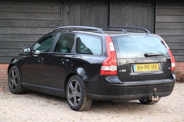 Occasion Volvo V50 Kinetic 140 PK (102 kW) 2004 Zwart Stationwagen