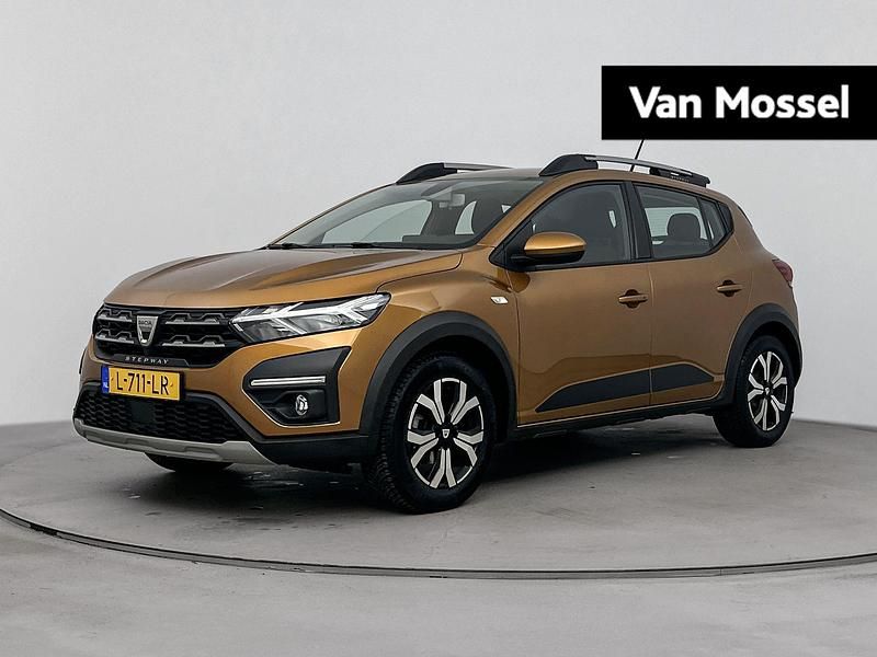 Oranje Gebruikt 2021 Dacia Sandero Comfort Hatchback | € 16.935 (Iets duurder) - Afbeelding 1/4