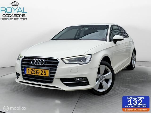 Wit Gebruikt 2015 Audi A3 Ambition Hatchback | € 7.995 - Afbeelding 1/4