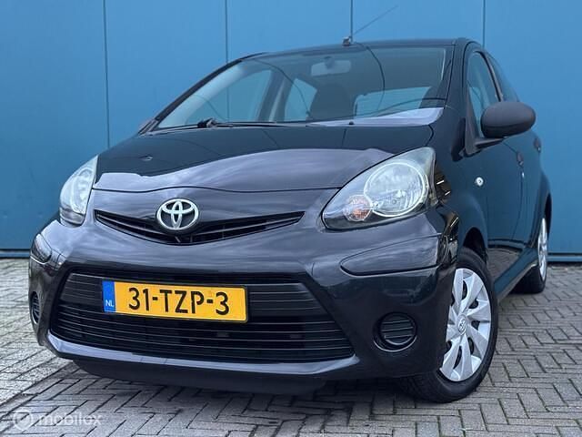 Occasion Toyota Aygo Comfort 68 PK (50 kW) 2012 Zwart Hatchback