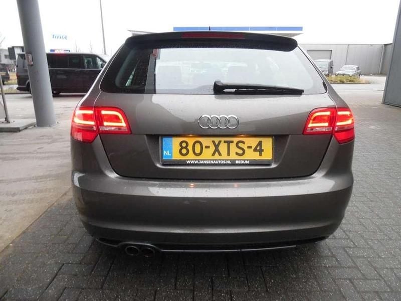 Occasion Audi A3 Comfort 125 PK (91 kW) 2012 Grijs (metallic) Hatchback