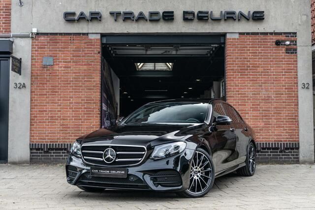 Zwart Gebruikt 2019 Mercedes E350 AMG Sedan | € 41.950 (Duur) - Afbeelding 1/4