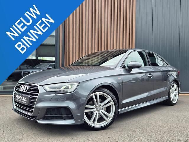 Grijs Gebruikt 2019 Audi A3 S-Line Sedan | € 23.999 (Eerlijke prijs) - Afbeelding 1/4