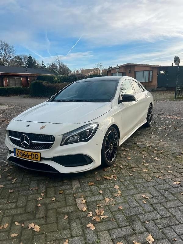 Gebruikt 2017 Mercedes CLA200 | € 15.000 (Eerlijke prijs) - Afbeelding 1/4