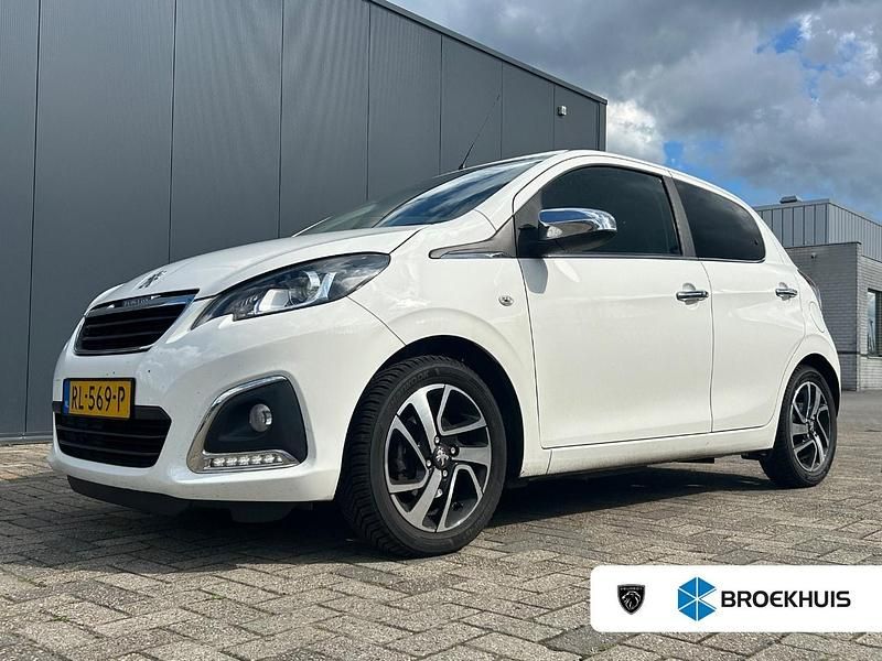 Wit Gebruikt 2018 Peugeot 108 Allure Hatchback | € 10.950 (Iets duurder) - Afbeelding 1/4