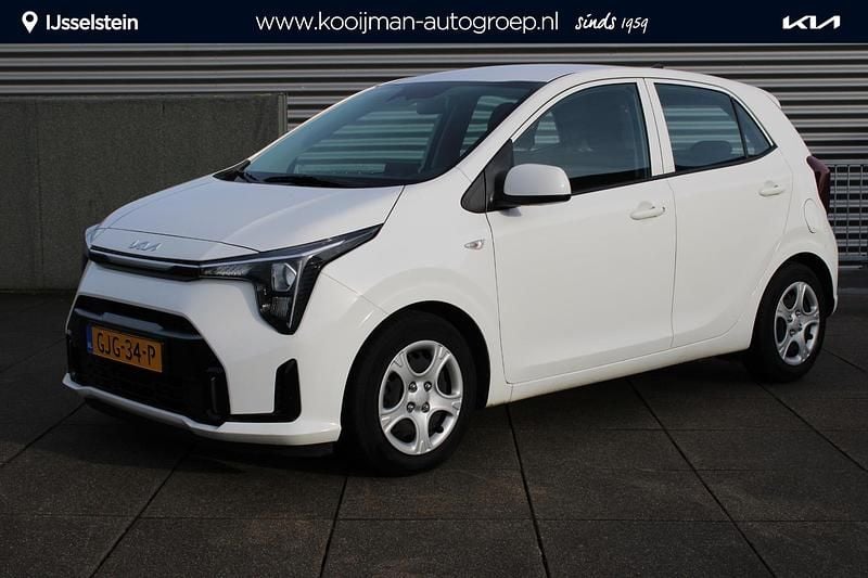 Clear white Occasion 2024 Kia Picanto Hatchback | € 19.995 (Eerlijke prijs) - Afbeelding 1/4