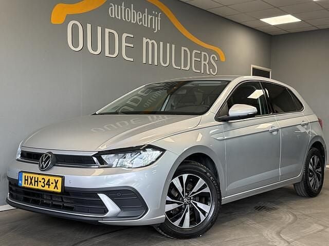 Zilver Gebruikt 2022 VW Polo Style Hatchback | € 18.950 (Iets duurder) - Afbeelding 1/4