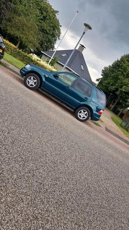 Gebruikt 2000 Mercedes ML320 SUV | € 2.950 (Goede deal) - Afbeelding 1/2
