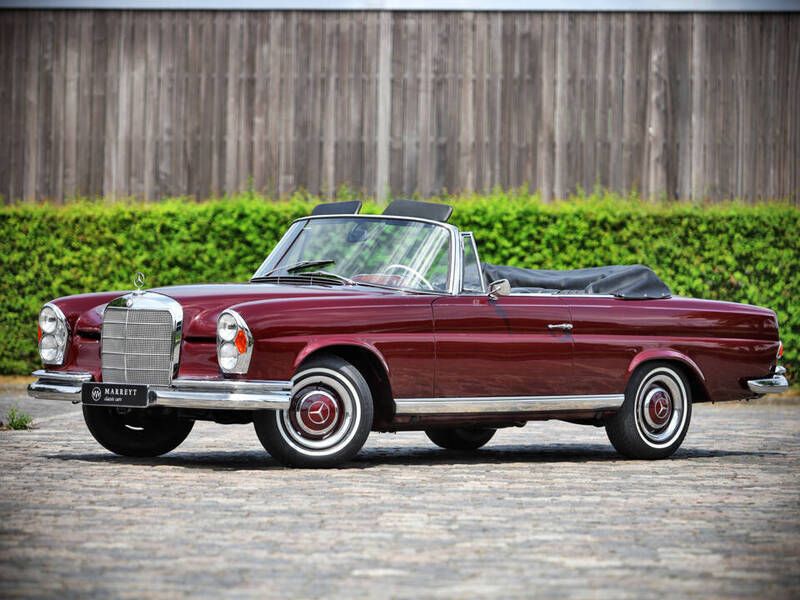 Rood Gebruikt 1961 Mercedes 220 SE Cabriolet | € 130.000 - Afbeelding 1/4