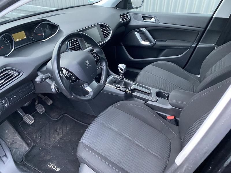 Occasion Peugeot 308 Allure 131 PK (96 kW) 2016 Zwart Stationwagen