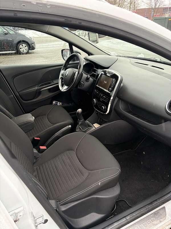 Occasion Renault Clio GrandTour LIMITED 90 PK (66 kW) 2016 Stationwagen