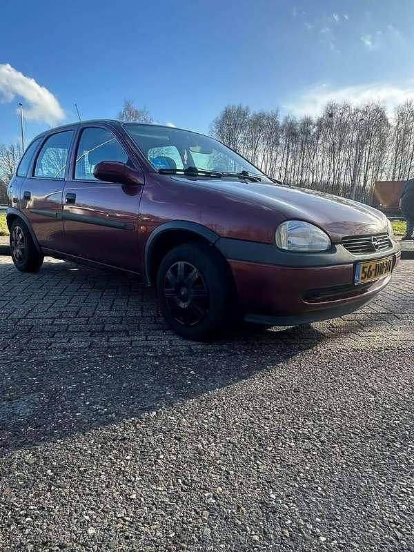 Occasion Opel Corsa 90 PK (66 kW) 1999 Rood Hatchback