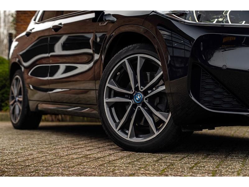 Occasion BMW 220 Executive 221 PK (162 kW) 2022 Zwart SUV