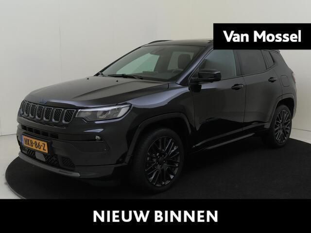 Zwart Gebruikt 2021 Jeep Compass SUV | € 26.440 (Eerlijke prijs) - Afbeelding 1/4