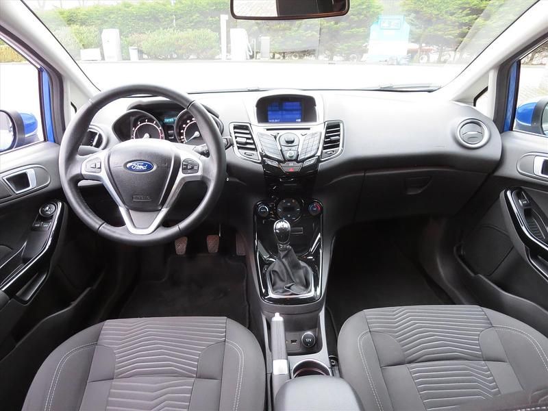 Occasion Ford Fiesta Titanium 101 PK (74 kW) 2013 Blauw Hatchback