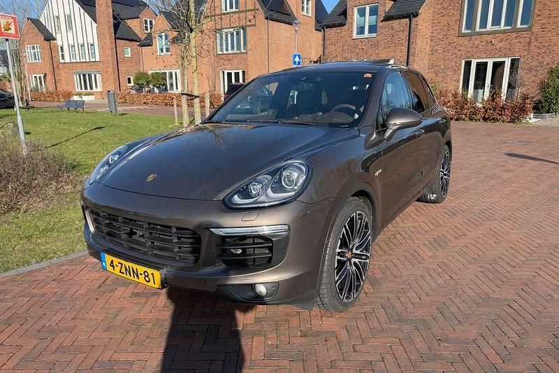 Occasion Porsche Cayenne 333 PK (244 kW) 2015 Bruin SUV