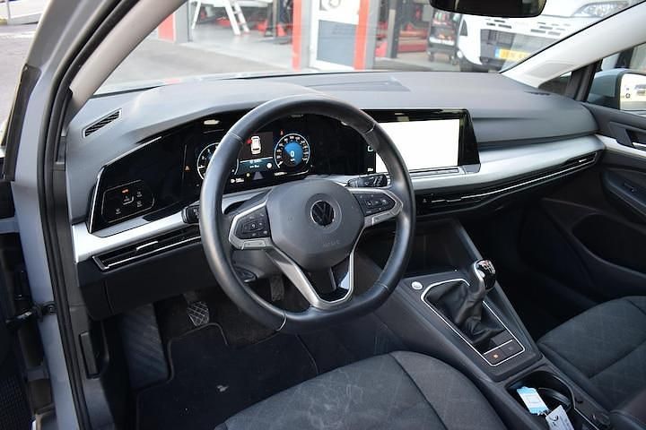 Occasion VW Golf VIII Life 2023 Grijs Stationwagen