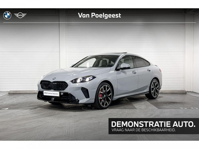 Brooklyngrau (licht grijs) Gebruikt 2025 BMW 220 Shadowline Coupé | € 58.368 - Afbeelding 1/4