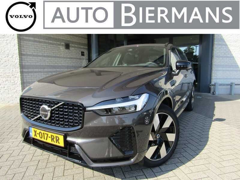 Grijs, metallic lak Gebruikt 2024 Volvo XC60 Ultimate SUV | € 63.890 (Iets duurder) - Afbeelding 1/4