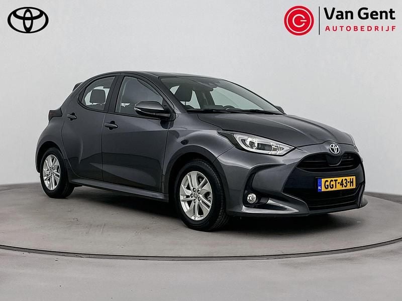 Occasion Toyota Yaris Hybrid Active 116 PK (85 kW) 2023 Grijs Hatchback
