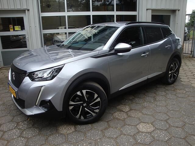 Grijs, metallic lak Gebruikt 2021 Peugeot 2008 Allure SUV | € 20.500 (Eerlijke prijs) - Afbeelding 1/4
