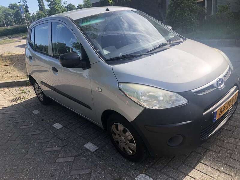 Grijs Gebruikt 2009 Hyundai i10 Pure Hatchback | € 1.500 (Goede deal) - Afbeelding 1/4