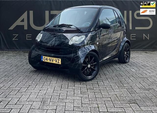Occasion Smart ForTwo Coupé Pure 61 PK (44 kW) 2004 Zwart Coupé