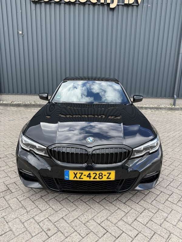 Zwart Gebruikt 2020 BMW 320 M Sport Sedan | € 29.495 (Goede deal) - Afbeelding 1/4