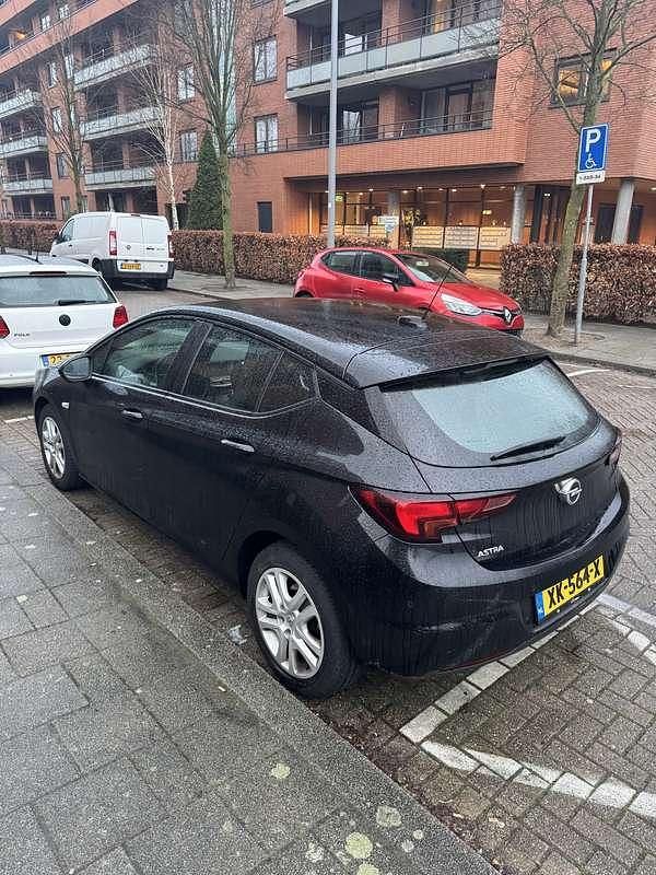 Occasion Opel Astra Edition 105 PK (77 kW) 2019 Zwart Hatchback