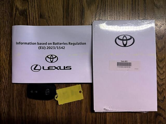 Nieuw Toyota Yaris Edition 80 PK (58 kW) 2025 Wit Hatchback