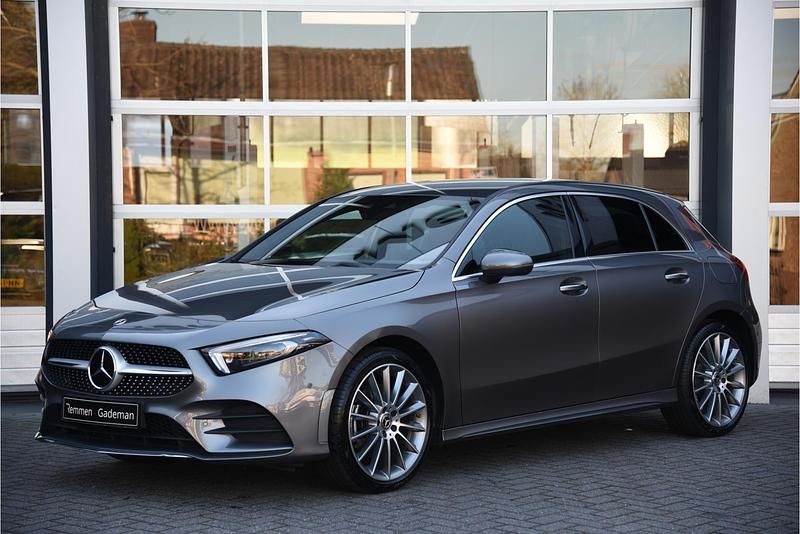 Occasion Mercedes A250 AMG line 218 PK (160 kW) 2022 Grijs Hatchback