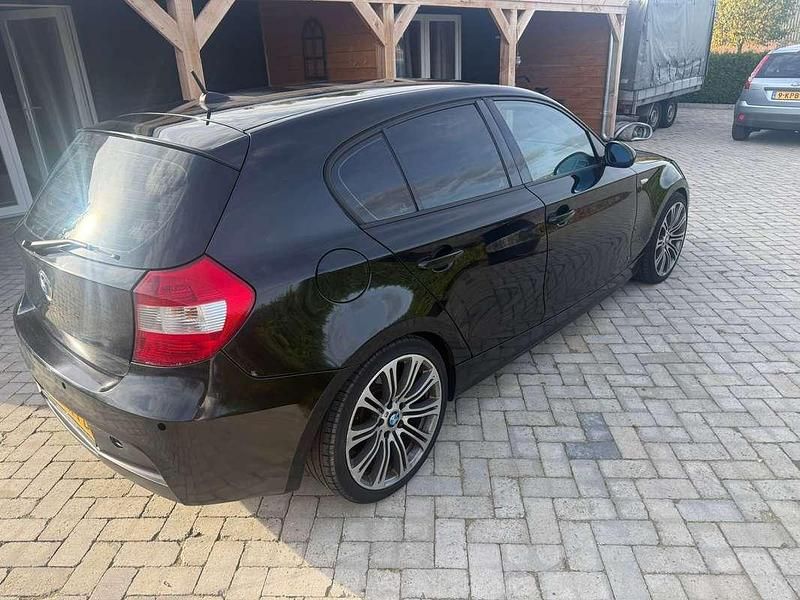 Occasion BMW 118 129 PK (94 kW) 2007 Zwart Hatchback
